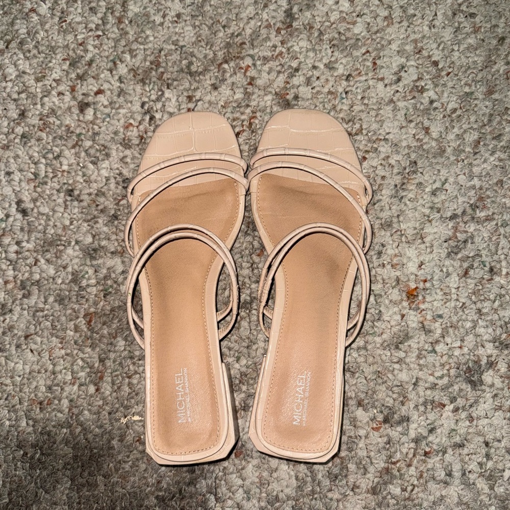 Michael Kors Tan Sandals Minimalist Design